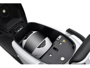 jaszmotor_webshop_z-tech_zt-22_g5_elektromos_robogo_(2300w,_60v,_31ah,_li-ion) galéria