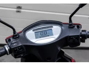 jaszmotor_webshop_z-tech_zt-27-b_warrior_elektromos_robogo_(900w,_48v,_20ah,_grafen) galéria
