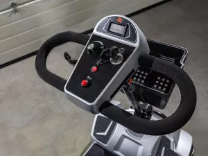 jaszmotor_webshop_z-tech_zt-65_mozgas_segito_elektromos_kiskocsi_(250w,_24v,_12ah,_Ólomsavas) galéria