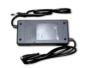 jaszmotor_webshop_akkumulator_tolto_(li-ion)_48v_1.8a_(kerek_tipus) galéria