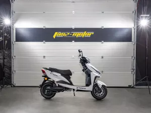 jaszmotor_webshop_z-tech_zt-52b_elektromos_robogo_(1870w,_60v,_23ah,_grafen) galéria