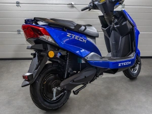 jaszmotor_webshop_z-tech_zt-52b_elektromos_robogo_(1870w,_60v,_20ah,_Ólomsavas) galéria