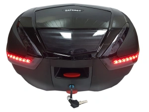 jaszmotor_webshop_univerzalis,_motorra_szerelheto_hatso_doboz_feklampaval_(fekete,_48l)_-_mr galéria
