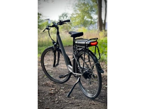 jaszmotor_webshop_barton_e-city_elektromos_kerekpar_26"-os_kerekkel_-_(250w,_36v,_14.5ah,_li-ion) galéria