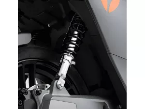 jaszmotor_webshop_yadea_fierider_elektromos_robogo_11kw,_72v,_2x27ah,_litium_(Új)_-_fekete galéria