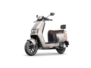 jaszmotor_webshop_yadea_epoc_elektromos_robogo_3200w,_72v,_38ah,_grafen_(Új)_-_arany galéria