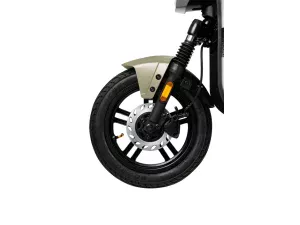 jaszmotor_webshop_yadea_gfx_elektromos_robogo_1200w,_48v,_24ah,_litium_(Új)_-_feher galéria