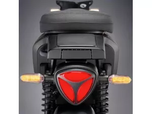 jaszmotor_webshop_yadea_gfx_elektromos_robogo_1200w,_48v,_24ah,_litium_(Új)_-_fekete galéria
