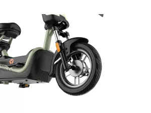 jaszmotor_webshop_yadea_cooljoy_elektromos_robogo_800w,_48v,_23ah,_grafen_(Új)_-_feher galéria