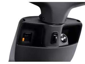 jaszmotor_webshop_yadea_gt-25_elektromos_robogo_2200w,_72v,_23ah,_grafen_(Új)_-_fekete galéria