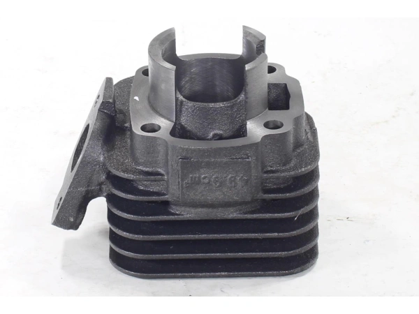 jaszmotor_webshop_hengerszett_keeway,_cpi_50ccm,_40mm_(12mm-es_csapszeg)_(leghuteses) galéria