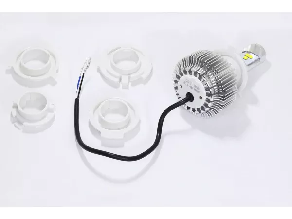 jaszmotor_webshop_izzo_12v_c6_15w_6000k_led galéria