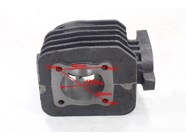 jaszmotor_webshop_hengerszett_peugeot_peugeot_ludix_vivacity_ac_(47mm.70ccm)_fekvohenger_(mr) galéria