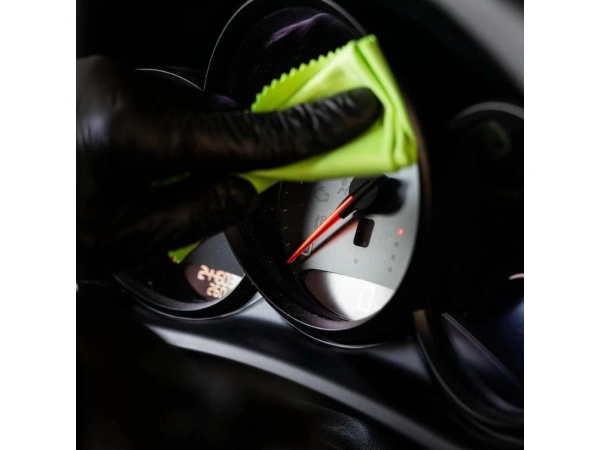jaszmotor_webshop_5db_motoline_nano_plexi_towel_-_extra_finom_torlokendo_20x20cm galéria