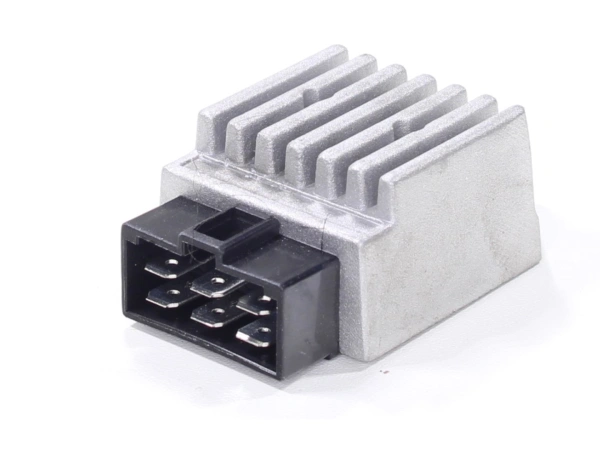 jaszmotor_webshop_feszultseg_szabalyzo_derbi_gpr___senda_-_mr galéria