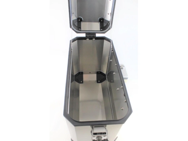 jaszmotor_webshop_doboz_szett,_3_reszes_suzuki_dl650_(aluminium)_-_126l_-_power_force galéria