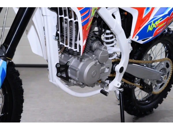 jaszmotor_webshop_barton_nxt_250_dirt_bike_cross_motor_21"-18"_kerekekkel_(Új)_-_feher-piros galéria