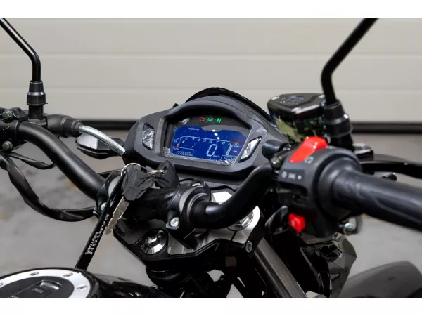 jaszmotor_webshop_barton_street-r_125_4t_motorkerekpar_(Új)_-kek-fekete galéria
