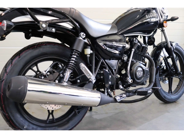 jaszmotor_webshop_barton_classic_125_4t__motorkerekpar_(Új)_-_fekete galéria