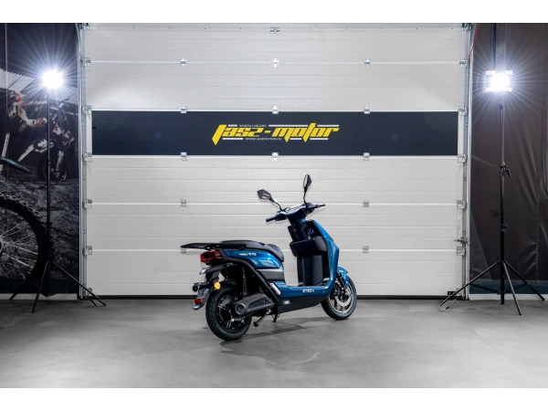 jaszmotor_webshop_z-tech_zt-38_t9_elektromos_robogo_(2600w,_72v,_23ah,_grafen_+_gyorstolto) galéria