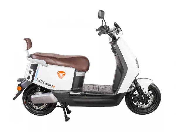 jaszmotor_webshop_z-tech_zt-33b_e8_elektromos_robogo_(3000w,_72v,_38ah,_grafen_+_gyorstolto) galéria