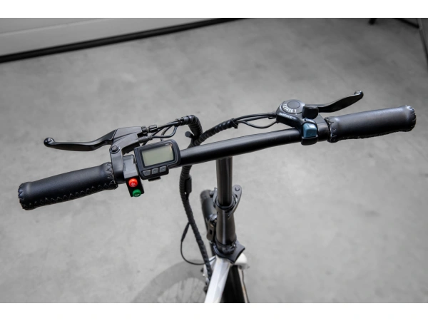 jaszmotor_webshop_z-tech_zt-12_camp_6.0_elektromos_kerekpar_(250w,_36v,_8ah,_li-ion) galéria