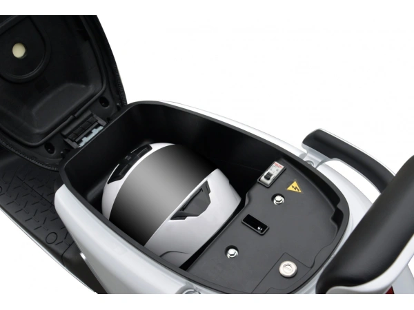 jaszmotor_webshop_z-tech_zt-22_g5_elektromos_robogo_(2300w,_60v,_31ah,_li-ion) galéria