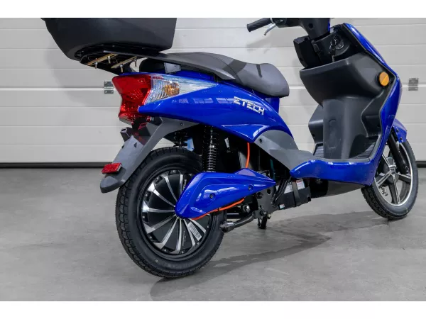 jaszmotor_webshop_z-tech_zt-27_warrior_elektromos_robogo_(900w,_48v,_12ah,_Ólomsavas) galéria