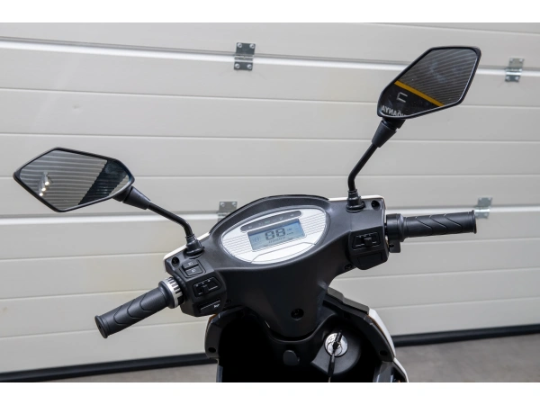 jaszmotor_webshop_z-tech_zt-27_warrior_elektromos_robogo_(900w,_48v,_12ah,_Ólomsavas) galéria