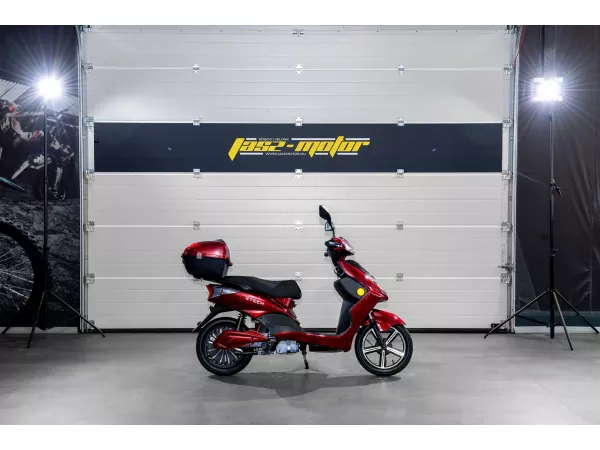 jaszmotor_webshop_z-tech_zt-27-b_warrior_elektromos_robogo_(900w,_48v,_20ah,_Ólomsavas) galéria