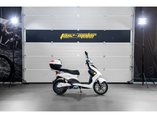 jaszmotor_webshop_z-tech_zt-27-c_warrior_elektromos_robogo_(900w,_48v,_20ah,_Ólomsavas) galéria