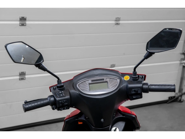 jaszmotor_webshop_z-tech_zt-36b_(luna)_warrior_3.0_elektromos_robogo_(1800w,_60v,_20ah,_Ólomsavas) galéria