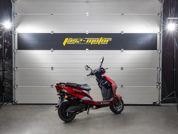 jaszmotor_webshop_z-tech_zt-52b_elektromos_robogo_(1200w,_60v,_20ah,_Ólomsavas) galéria