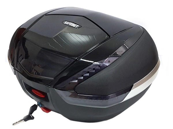 jaszmotor_webshop_univerzalis,_motorra_szerelheto_hatso_doboz_feklampaval_(fekete,_48l)_-_mr galéria