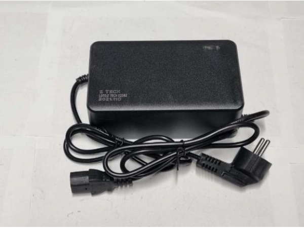 jaszmotor_webshop_akkumulator_tolto_72v,_3a,_lapos,_"t"_tipusu galéria