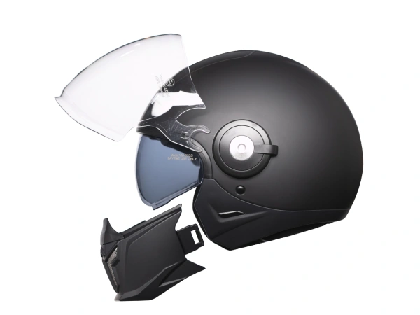 jaszmotor_webshop_horn_space_651_leveheto_Állreszes_bukosisak_napszemuveggel_(matt_fekete) galéria