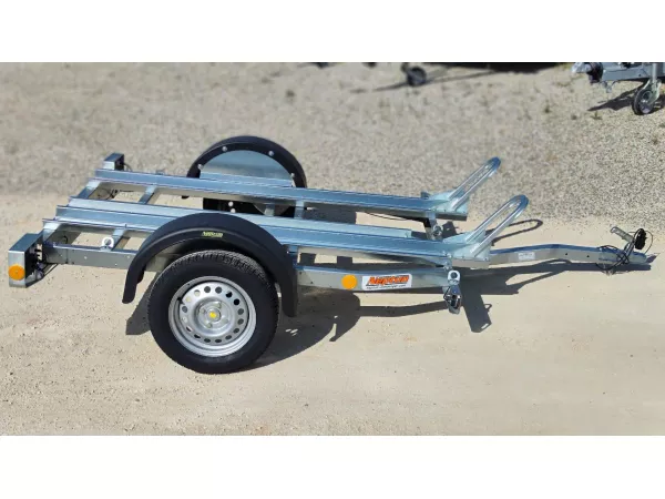 jaszmotor_webshop_neptun_moto_2_motorszallito_utanfuto_205x133_cm,_750kg galéria