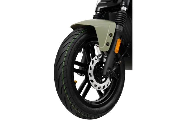 jaszmotor_webshop_yadea_gfx_elektromos_robogo_1200w,_48v,_24ah,_litium_(Új)_-_zold galéria