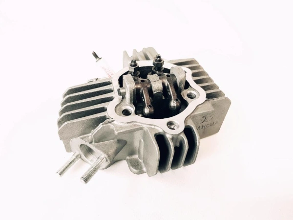 jaszmotor_webshop_hengerfej_komplett_4t_50ccm-60ccm_benzines-_robbanomotoros_kerekparhoz galéria