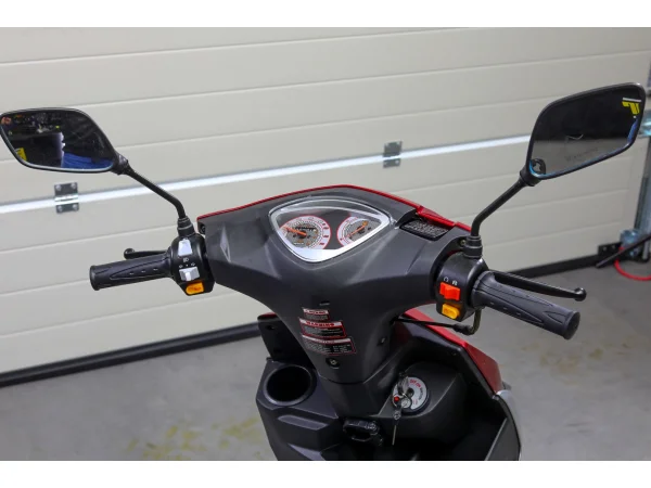 jaszmotor_webshop_barton_scalpel_50_4t_robogo_(Új)_-_piros galéria