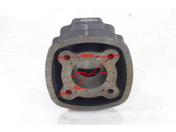 jaszmotor_webshop_hengerszett_piaggio_nrg,_mc1-mc3__gilera_2t_50ccm,_40mm_(12mm-es_csapszeg)_(4_szogletu)_(vizhuteses)_-_mr galéria