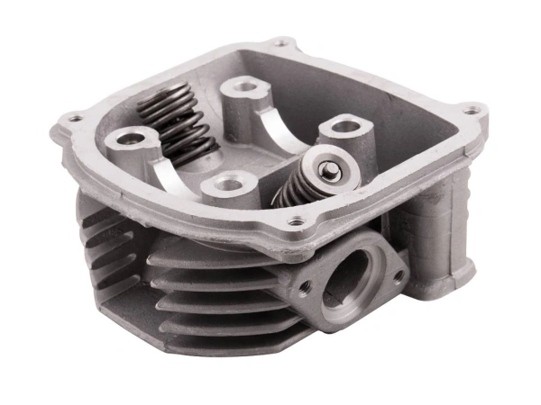 jaszmotor_webshop_hengerfej_4t_gy6__125ccm,_4_utemu_kinai_robogohoz galéria