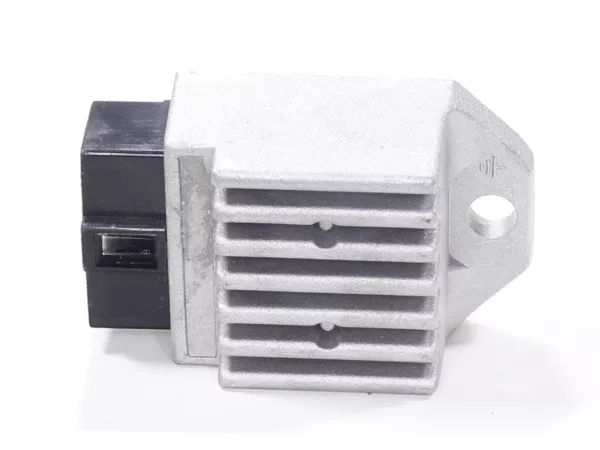 jaszmotor_webshop_feszultseg_szabalyzo_derbi_gpr___senda_-_mr galéria