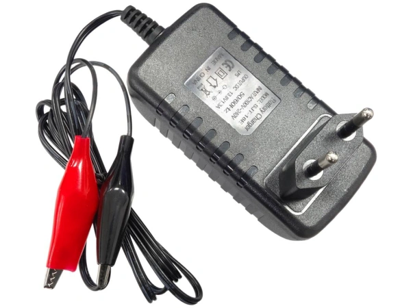 jaszmotor_webshop_akkumulator_tolto_12v,_1.3a_-_moretti galéria