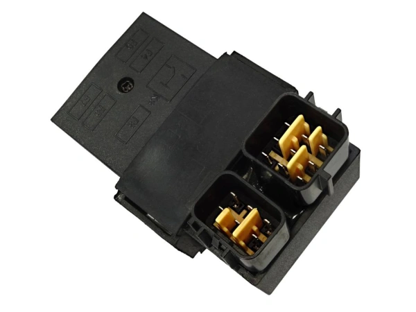jaszmotor_webshop_biztositekdoboz_relevel_voge_300r galéria