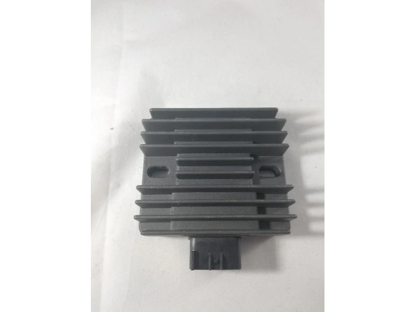 jaszmotor_webshop_feszultseg_szabalyzo_kawasaki_kvf_650__750_(2005-11)_-_21066-0030 galéria