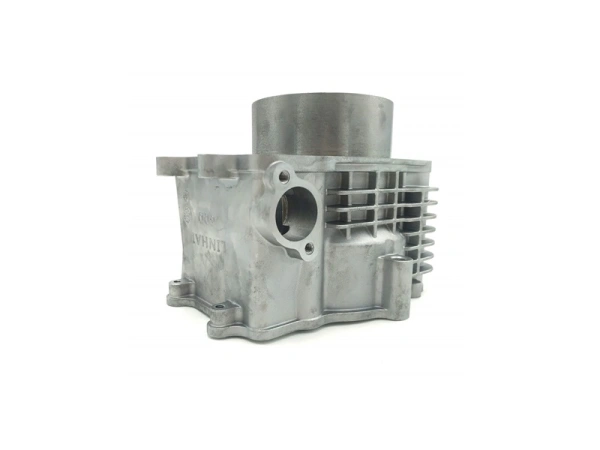 jaszmotor_webshop_henger_cfmoto_600__x6_-_0600-023100 galéria