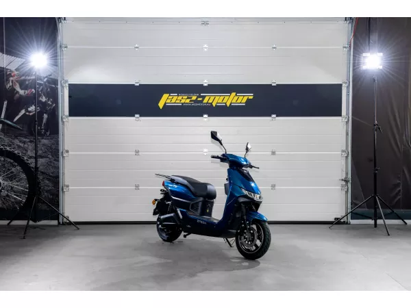 jaszmotor_webshop_z-tech_zt-38_t9_elektromos_robogo_(2600w,_72v,_23ah,_grafen) galéria