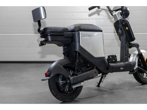 jaszmotor_webshop_z-tech_zt-05-a_u3_elektromos_robogo_(350w,_48v,_13ah,_Ólomsavas) galéria