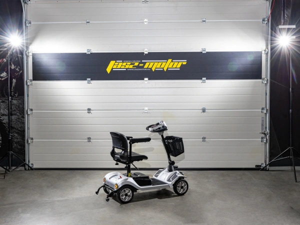 jaszmotor_webshop_z-tech_zt-65_mozgas_segito_elektromos_kiskocsi_(250w,_24v,_12ah,_Ólomsavas) galéria